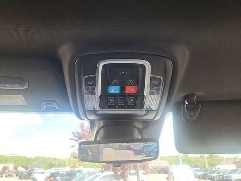 Used 2025 RAM 3500 Limited AWD/4WD image 18