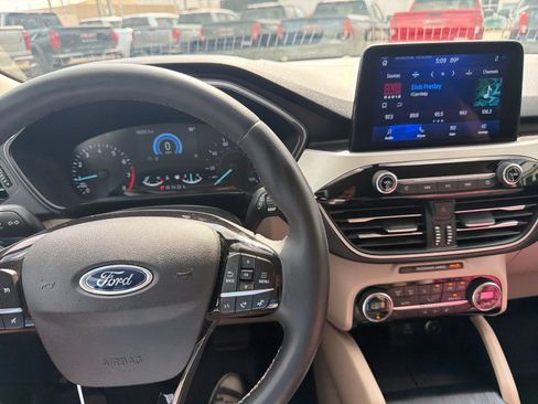 Used 2021 Ford Escape SEL AWD/4WD image 23
