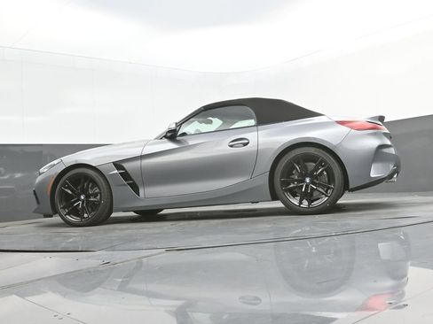 New 2026 BMW Z4 sDrive30i w/ Convenience Package image 34