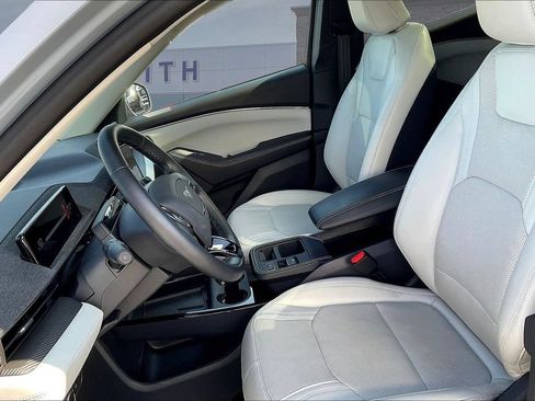 Used 2025 Ford Mustang Mach-E Premium AWD/4WD image 21