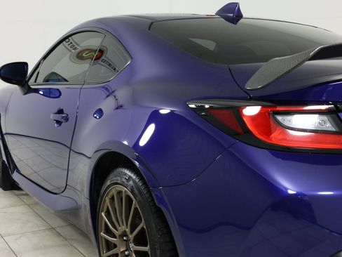 Used 2023 Toyota GR86 RWD image 42