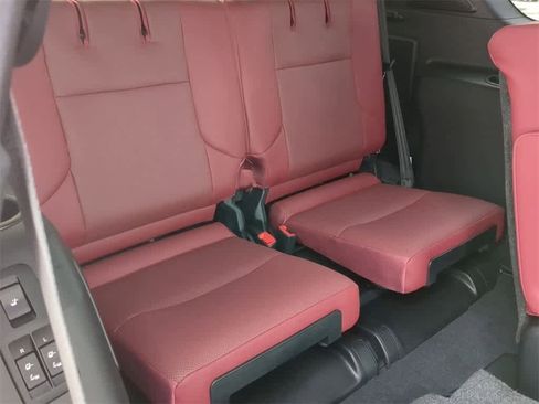 Used 2023 Lexus GX 460 Premium image 21