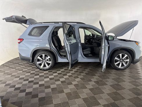 Used 2023 Honda Pilot Touring image 14