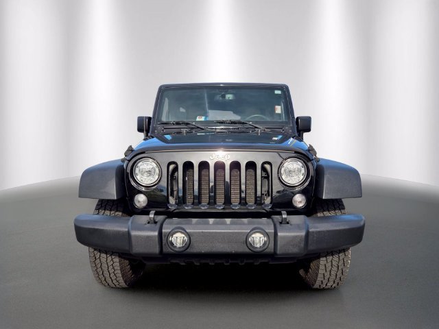 Certified 2018 Jeep Wrangler Unlimited Rubicon w/ Connectivity Group AWD/4WD image 2