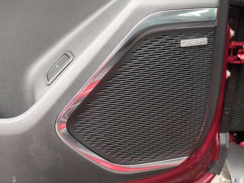 New 2025 Chevrolet Traverse LT w/ Enhanced Driving Package image 24