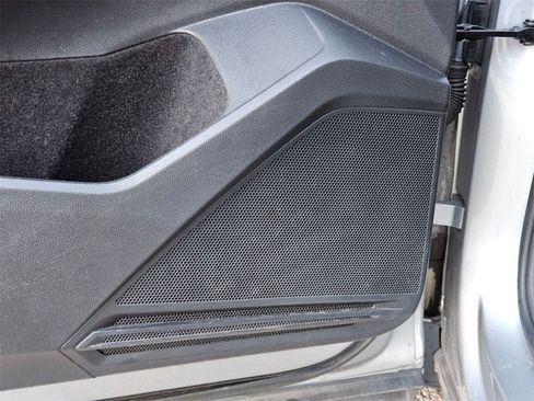 Used 2021 Volkswagen Tiguan S image 16