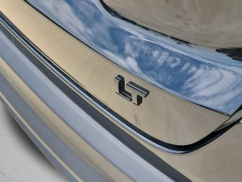 New 2026 Chevrolet Trax LT w/ Midnight Edition FWD image 30