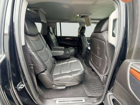 Used 2015 Cadillac Escalade ESV Premium AWD/4WD image 30