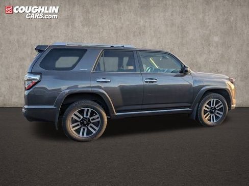 Used 2022 Toyota 4Runner Limited image 8