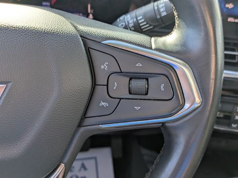 Used 2024 Chevrolet Trax ACTIV w/ Sunroof Package FWD image 20