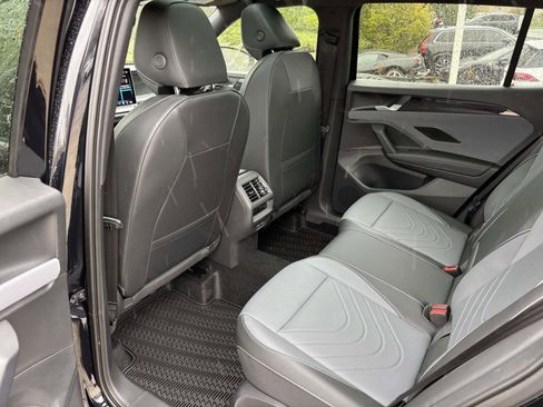 New 2026 Volkswagen Tiguan SE R-Line image 28