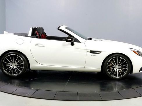 Used 2017 Mercedes-Benz SLC 43 AMG image 7