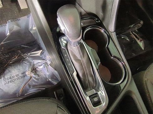 Used 2023 Buick Encore GX Preferred w/ Cold Weather Comfort Package image 15