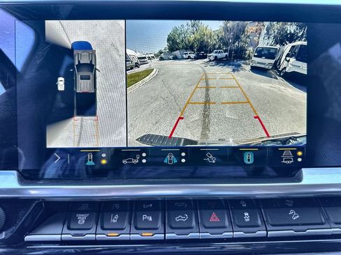 Used 2024 Chevrolet Silverado 2500 LTZ w/ LTZ Convenience Package image 15