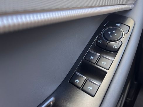 New 2026 Ford Explorer Active w/ Active Comfort Package image 19