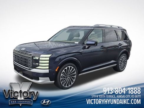 Used 2026 Hyundai Palisade Calligraphy FWD image 1