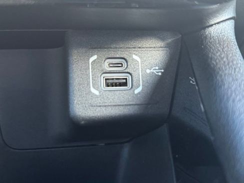 New 2026 Jeep Compass Limited image 30