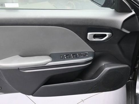 Used 2025 Kia K4 FWD image 13