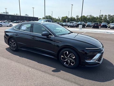 Used 2024 Hyundai Sonata SEL FWD image 7