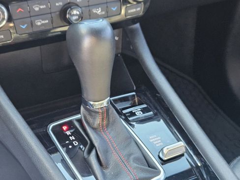 Used 2024 Jeep Compass Trailhawk image 22