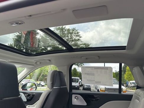New 2026 Lincoln Aviator Reserve AWD/4WD image 22