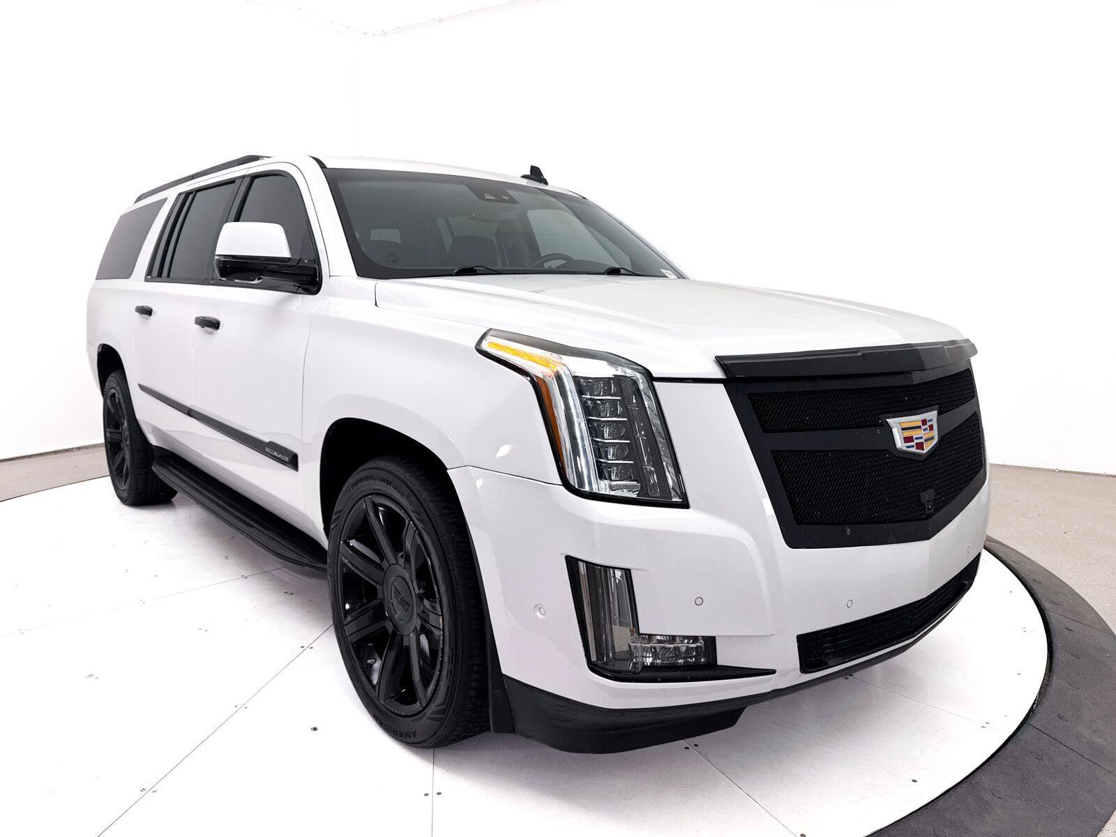 Used 2017 Cadillac Escalade ESV Luxury AWD/4WD image 1