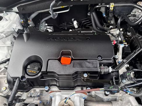 Certified 2025 Honda HR-V LX image 42