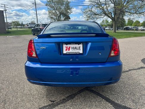 Used 2004 Saturn ION Level 3 w/ Travel Pkg FWD image 8
