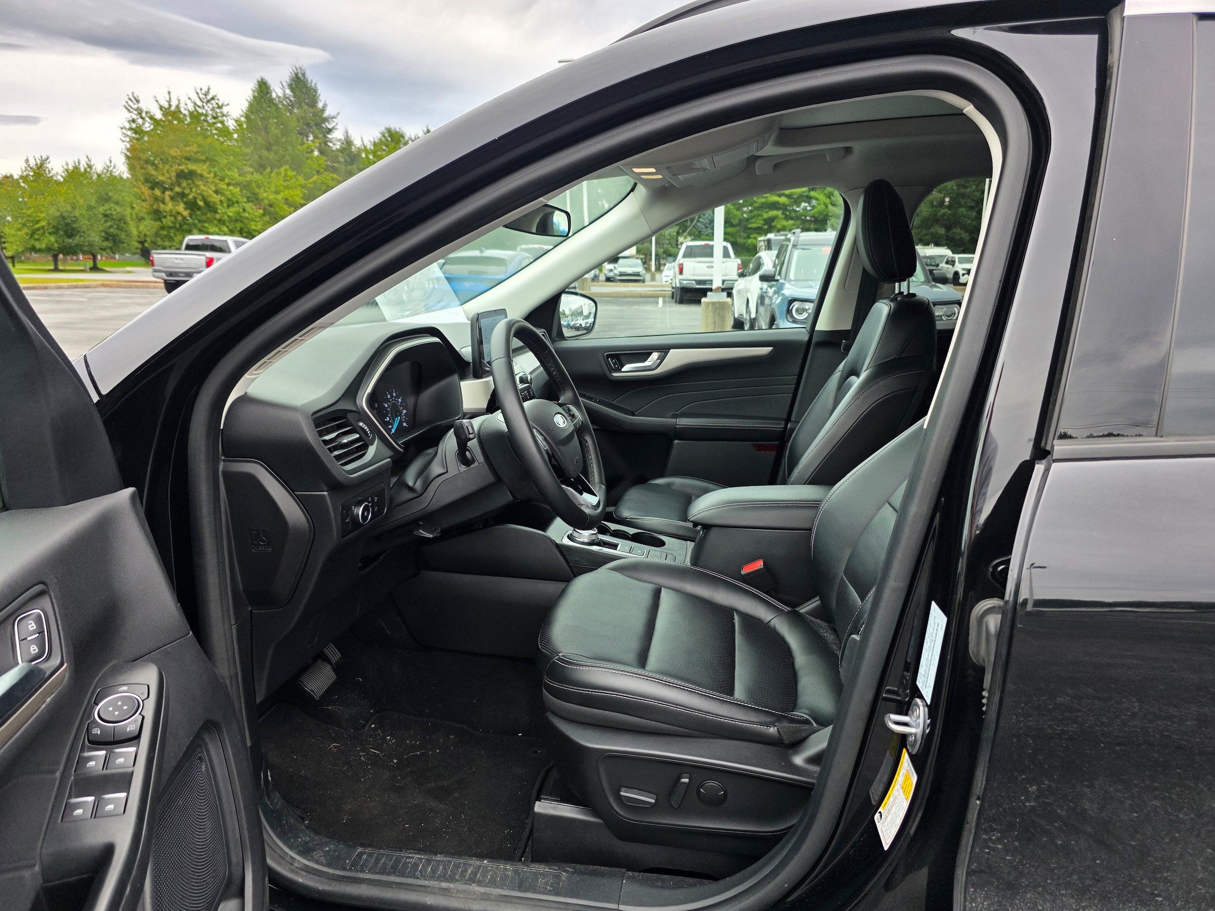 Used 2022 Ford Escape SEL AWD/4WD image 19