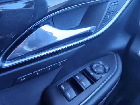 Used 2025 Buick Envision Preferred image 19