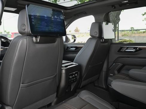 New 2026 Chevrolet Tahoe High Country AWD/4WD image 37
