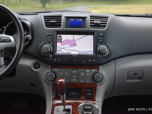Used 2012 Toyota Highlander Limited w/ Tow Pkg AWD/4WD image 20