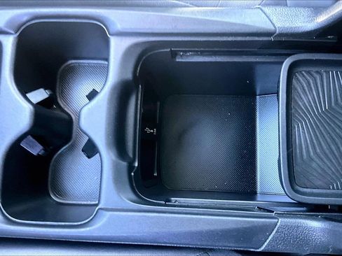 Used 2019 Honda CR-V LX image 16