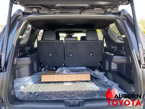New 2026 Toyota 4Runner TRD Off-Road Premium AWD/4WD image 12