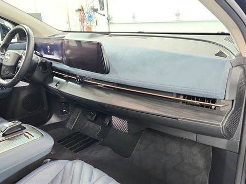 Used 2023 Nissan Ariya image 25