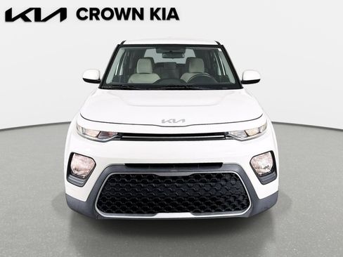 Used 2022 Kia Soul LX FWD image 2
