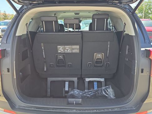 New 2026 Kia Carnival EX FWD image 10