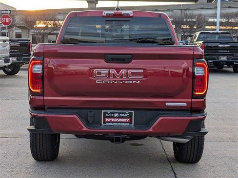 New 2026 GMC Canyon Elevation image 5