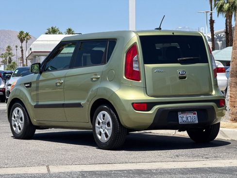 Used 2013 Kia Soul FWD image 5