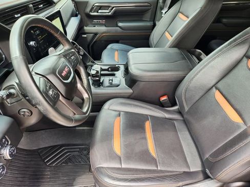 Used 2024 GMC Sierra 1500 AT4 w/ Technology Package AWD/4WD image 13
