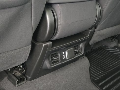 Used 2024 Chevrolet Silverado 1500 LT RWD image 33
