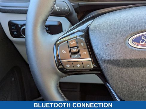 Used 2025 Ford Escape SE FWD image 19