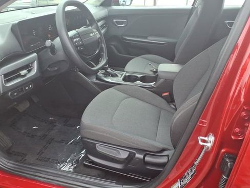 Used 2025 Kia K4 LXS image 11
