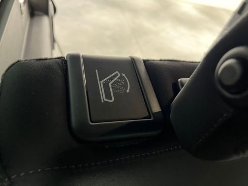 Used 2025 Ford Bronco Big Bend image 16