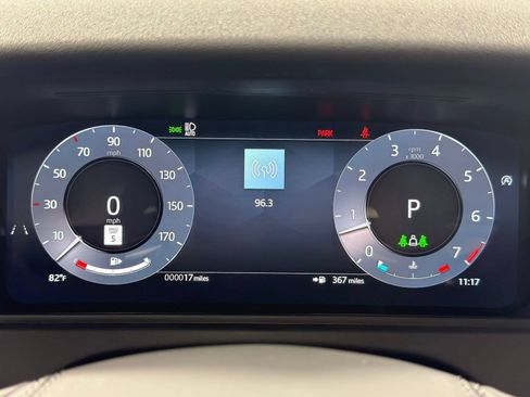 Used 2026 Land Rover Range Rover Velar S AWD/4WD image 23
