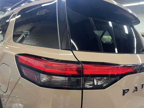 Used 2023 Nissan Pathfinder Rock Creek image 12