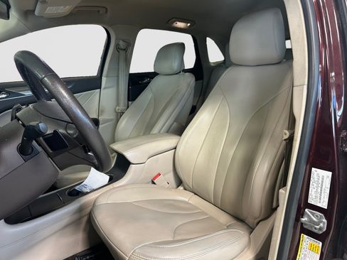 Used 2018 Lincoln MKC Premiere AWD/4WD image 8