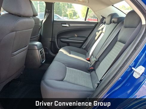 Used 2021 Chrysler 300 Touring w/ Driver Convenience Group RWD image 13