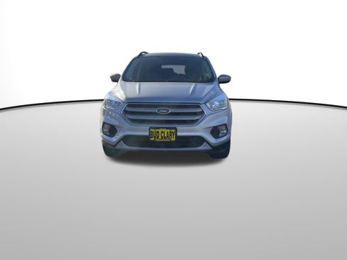 Used 2018 Ford Escape SE image 9