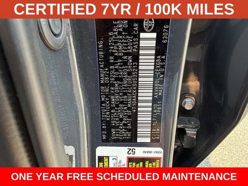 Used 2025 Toyota Camry XLE FWD image 29
